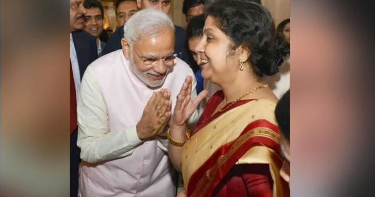 Narendra Modi with Deepika Mondal