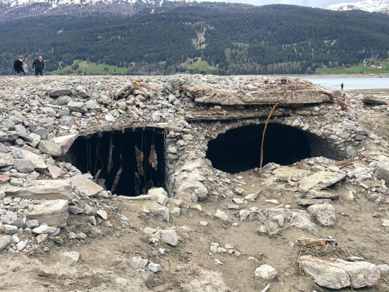 Lost village emerges from Italian lake after 70 years.