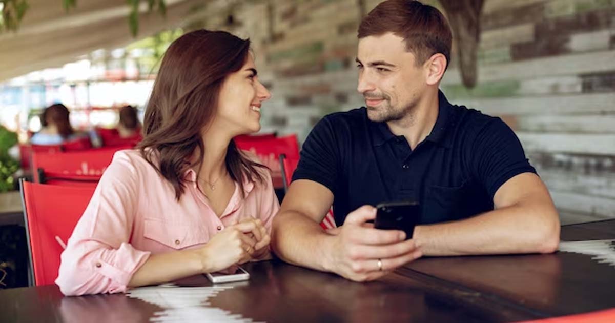 Couples in Coffe Shop